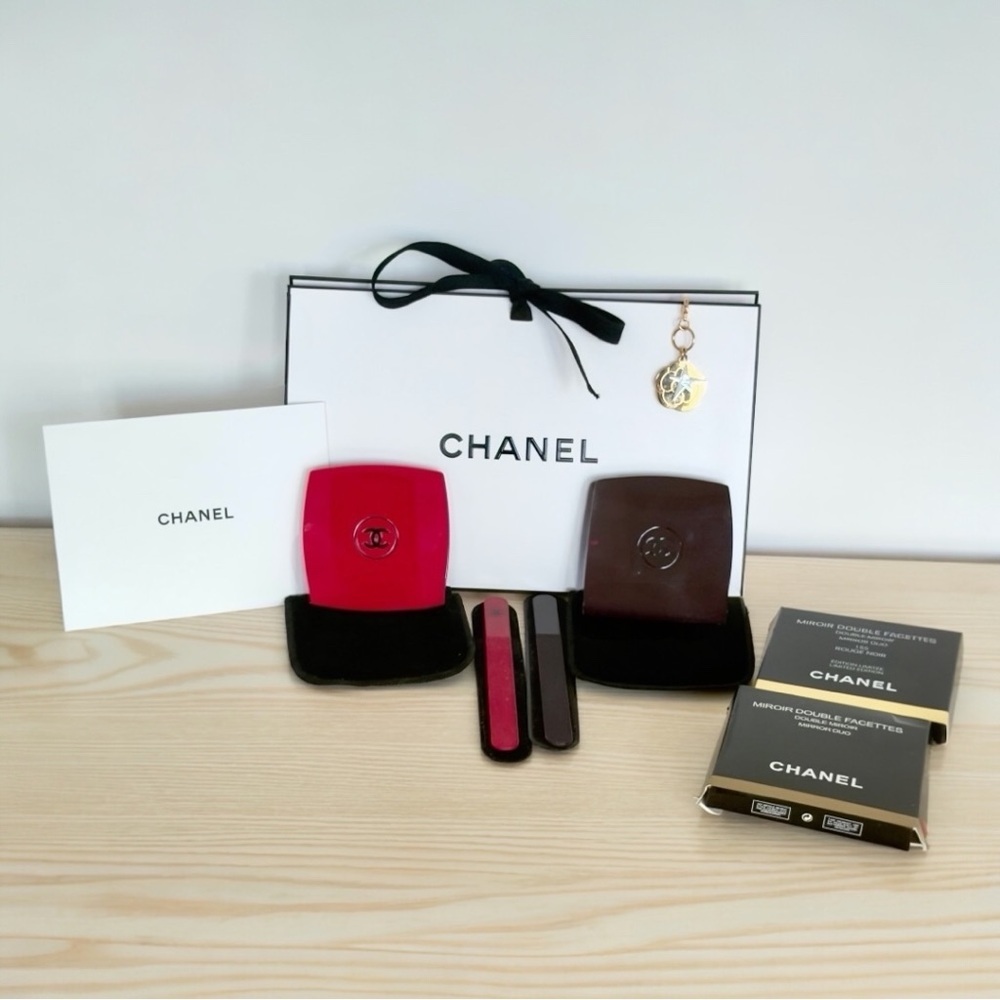 CHANEL Limited Double Facettes Mirror Compact, Nail File, Key Chain Gift Set NEW - Picture 9 of 13